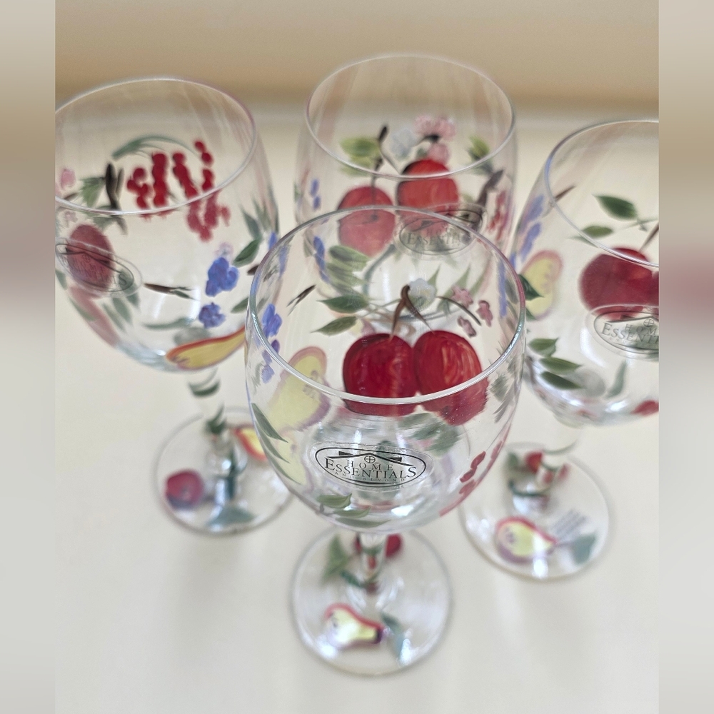 Home Essentials Hand-Painted Fruit Pattern Wine And Cheese/Cracker Dish Set
